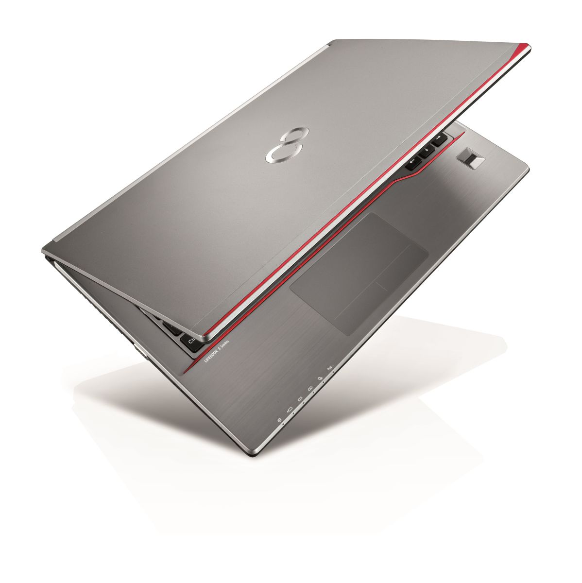 Thiết kế Fujitsu Lifebook E754 mỏng gọn thanh lịch